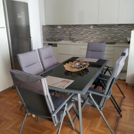 Apartment Family